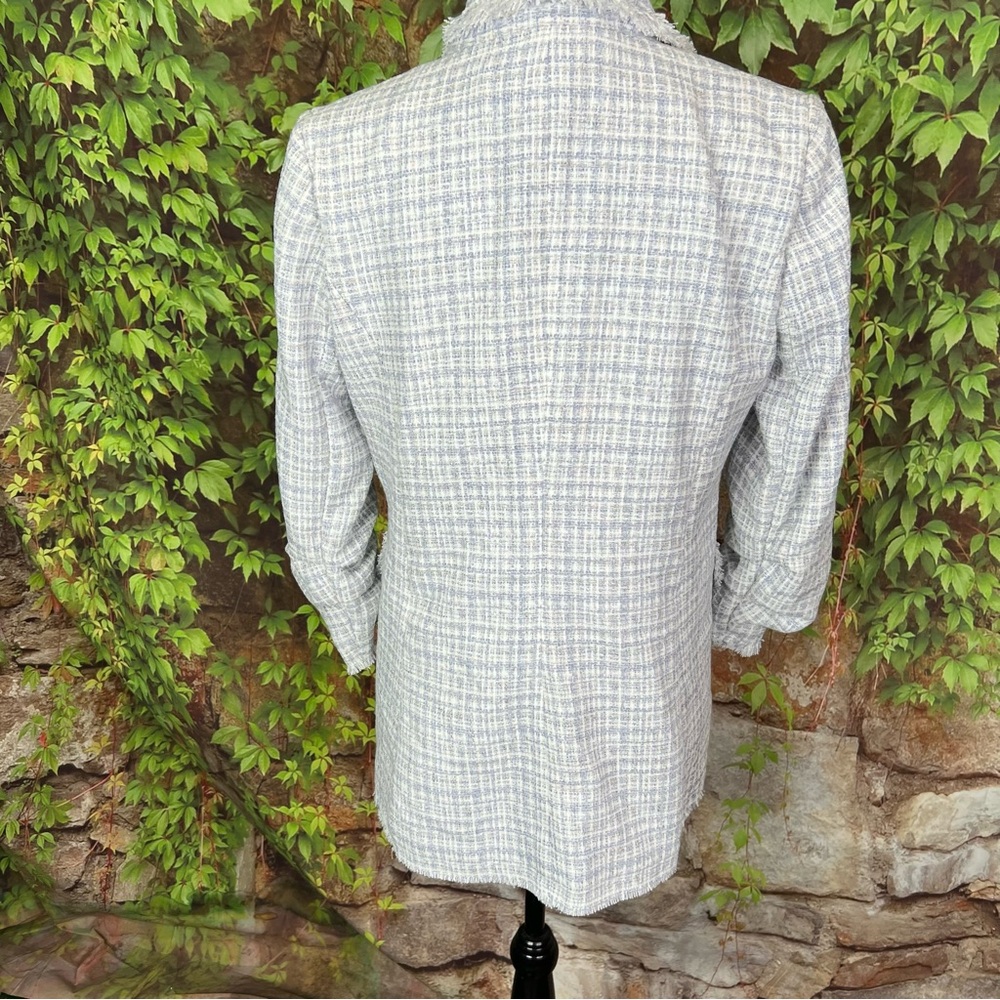 MAISON D'AMELIE PARIS Quiet Luxury Blue and White Tweed Plaid Fringed Jacket, 4 - Picture 9 of 13